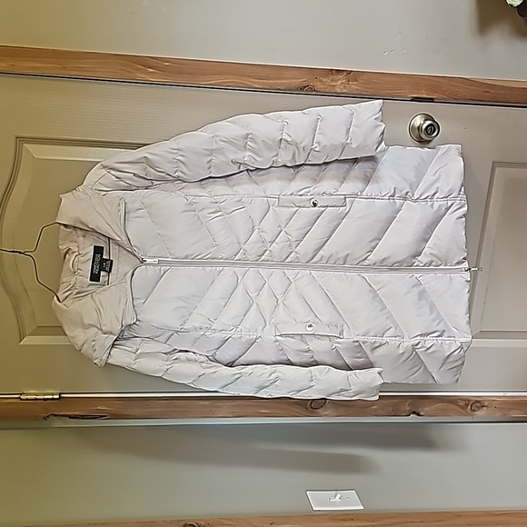 Kenneth Cole Reaction Jackets & Blazers - 💰👇Women's Kenneth Cole Reaction size large down and duck feather long jacket